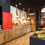 ホテル イビス スタレ ミャスト