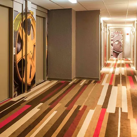Ibis Stare Hotell 2*