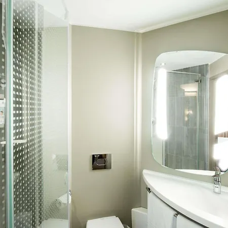 格但斯克老城宜必思酒店 2*