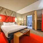 Ibis Stare Hotell 2*