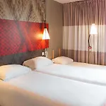Ibis Stare Hotell 2*