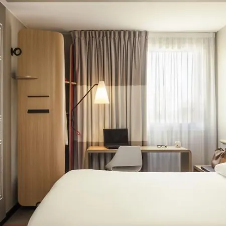 Hotel Ibis Stare 2*