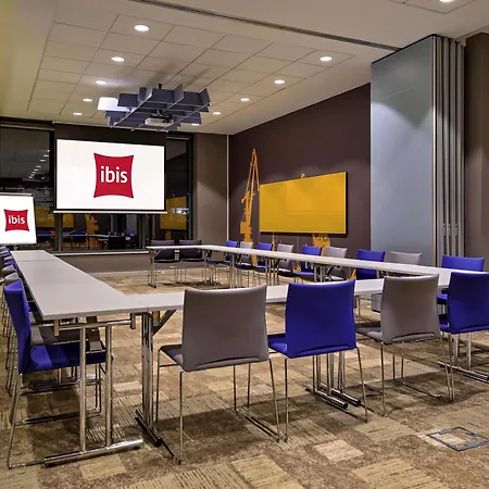 Ibis Stare Hotel 2*