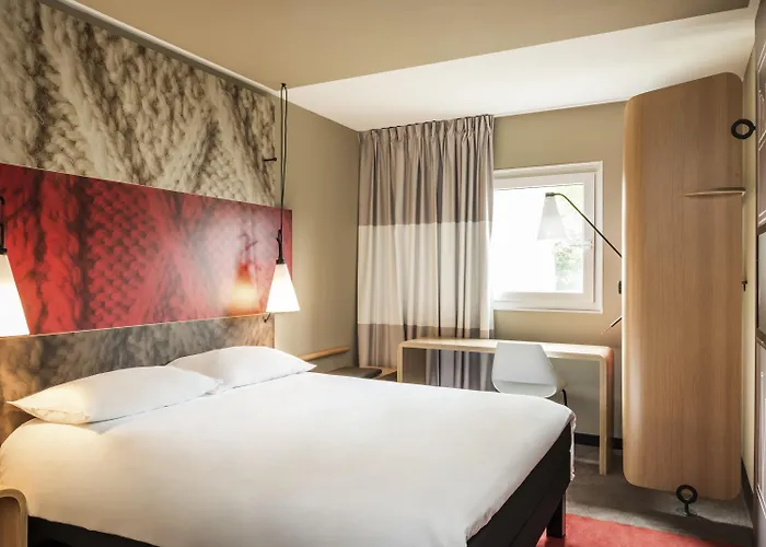 Hotel Ibis Stare 2*